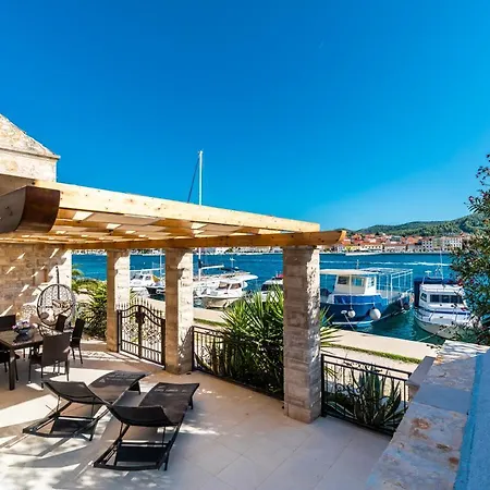 شقة Luxury Marina View No 1 *